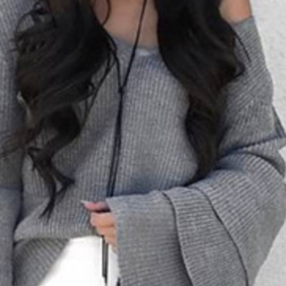 Layered bell sleeve loose neck sweater
